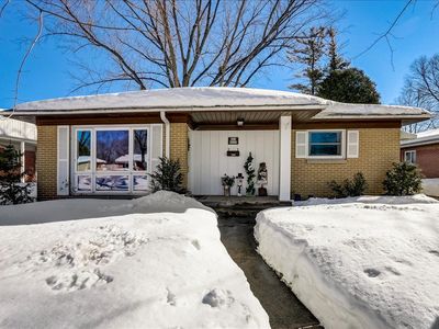 W64N408 Madison Ave, Cedarburg, WI, 53012