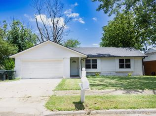 1606 N Chambers Ter, Claremore, OK 74017
