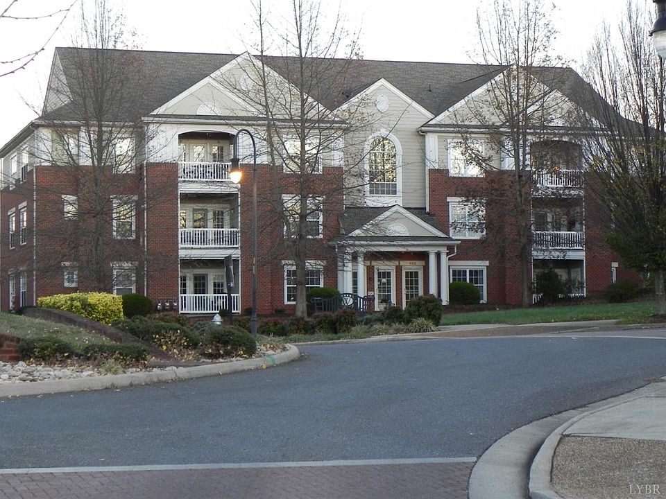 1st image of 605 Wyndhurst Dr APT 303