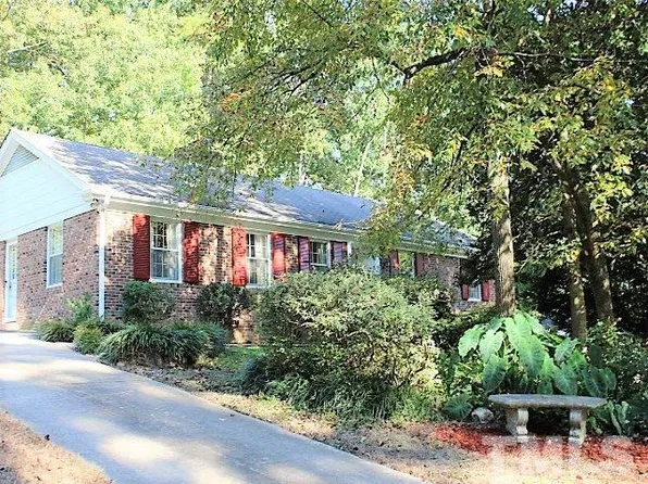 4710 Tanglewood Dr, Raleigh, NC 27612