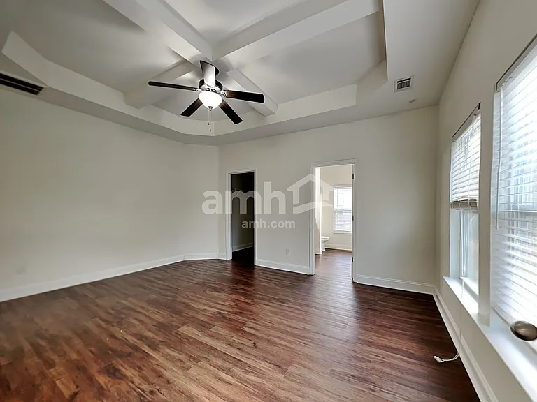 24 Madeline Cir — Photo 9