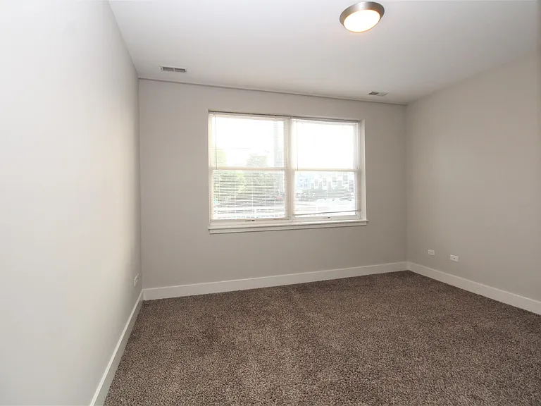 1870 N Winnebago Ave #2D — Photo 44