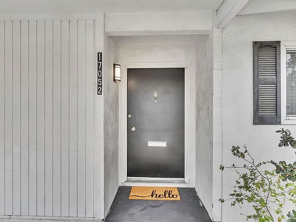 3rd image of 17052 Bernardo Oaks Dr