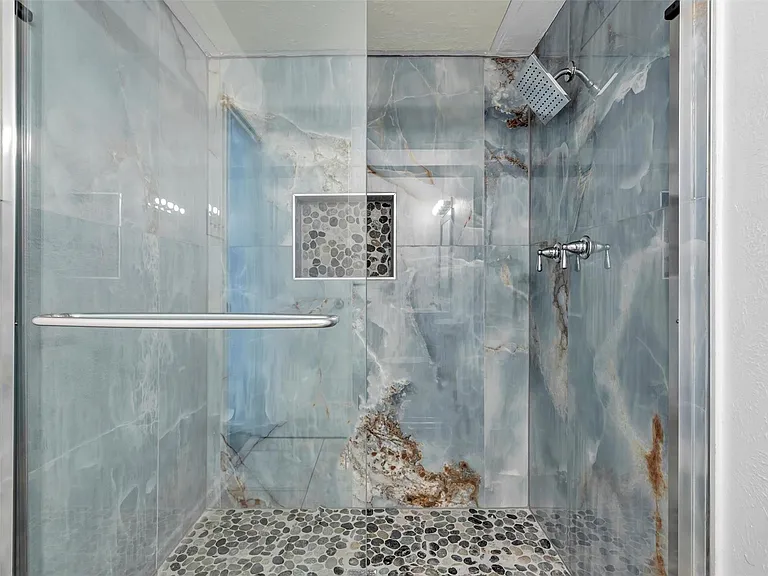4406 Kacee Dr — Photo 9