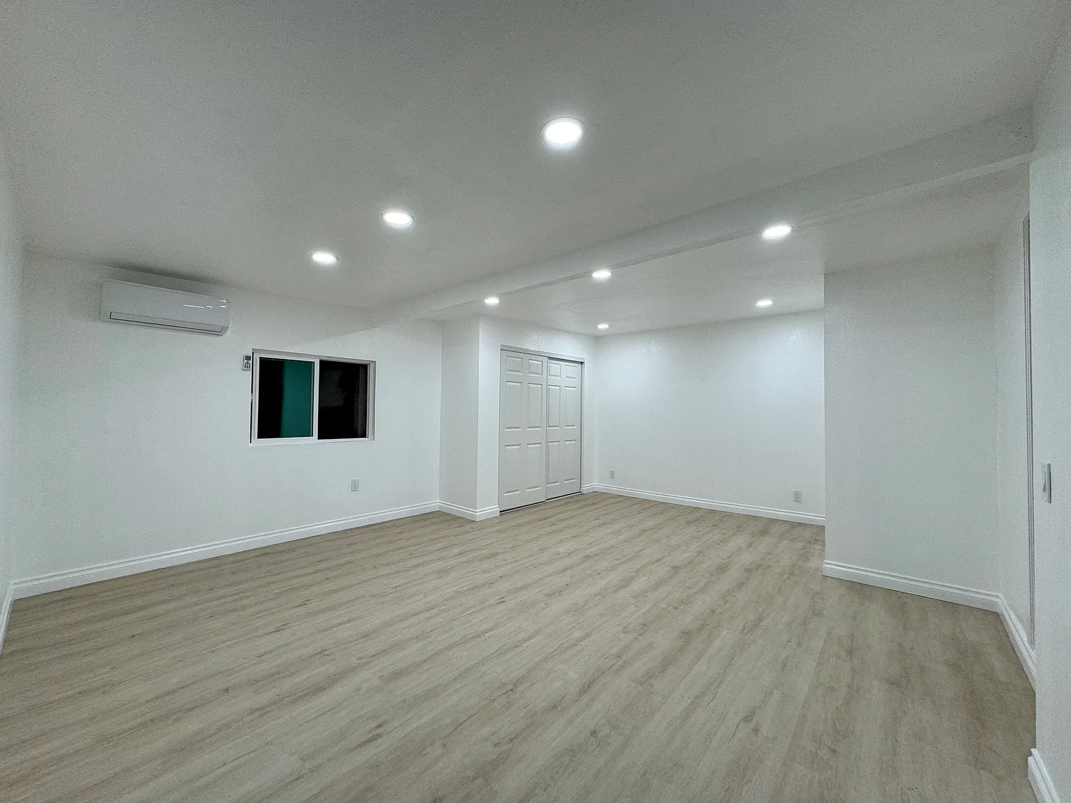 4 bed, 1278 sqft, $1,545 — Photo 1