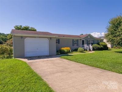 448 Riverwind Dr, Hendersonville, NC, 28739