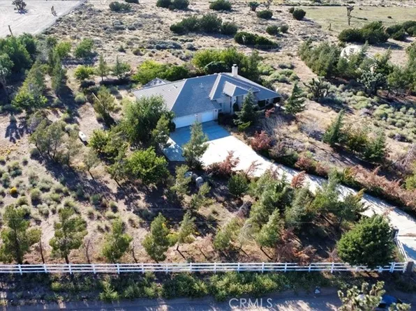 8584 Barker Rd, Oak Hills, CA 92344