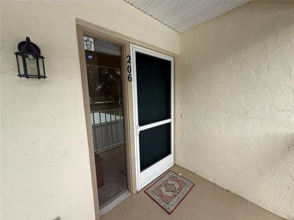208 Silver Lake Dr Unit 206, Venice, FL 34292