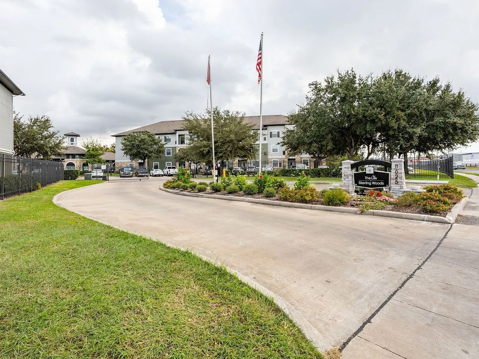 The Life at Sterling Woods — Photo 4