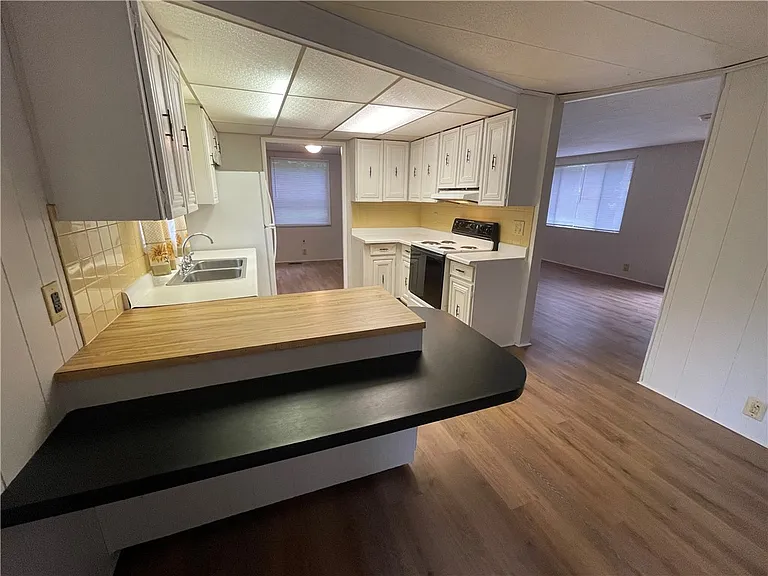 1010 W South Fourth St — Photo 10