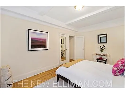 Sold by Douglas Elliman | media 18