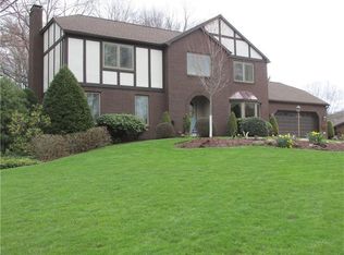 727 Heathergate Dr, Pittsburgh, PA 15238