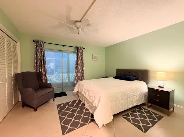 240 HORIZONS W #107, Boynton Beach, FL 33435