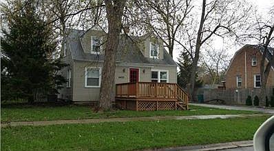 1st image of 6425 W 82nd St