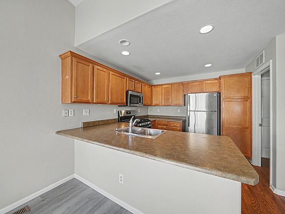 4th image of 2326 Klein Pl