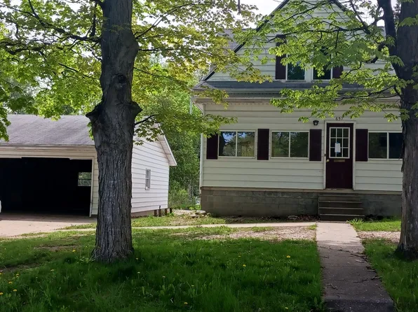 657 W Sherman St, Caro, MI 48723