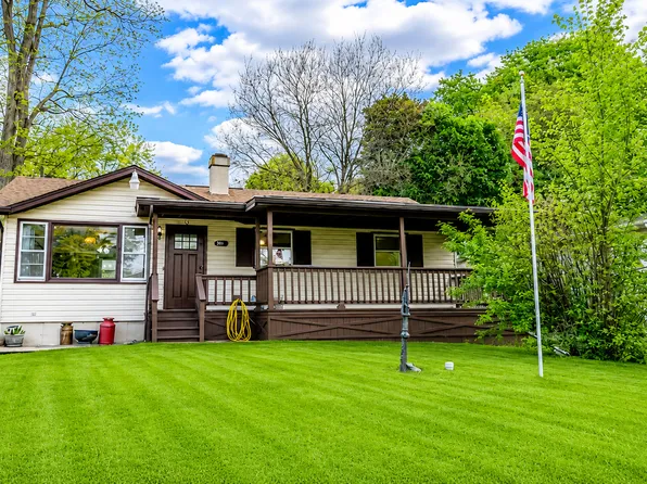 33022 N John Mogg Rd, Grayslake, IL 60030