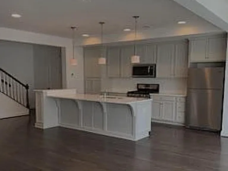 404 Mayer Pl — Photo 4