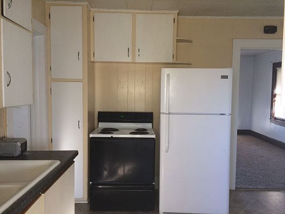 3rd image of 216 N 19th St