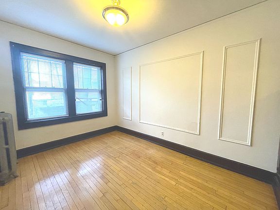 3rd image of 2637 N Maryland Ave #3