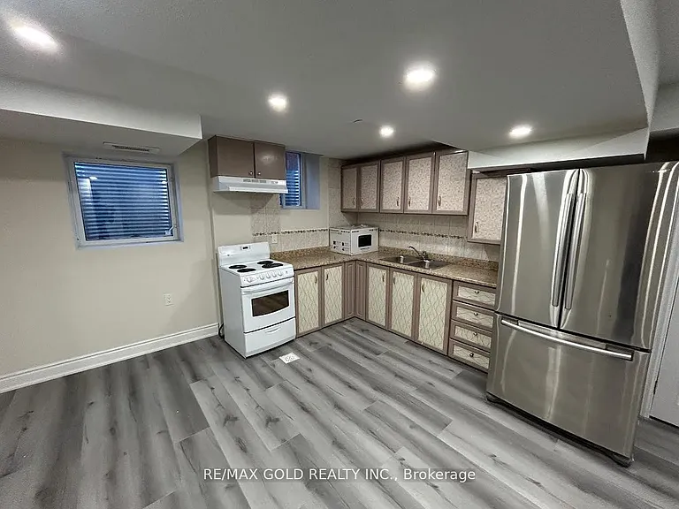 1028 Fernandez Dr #BASEMENT — Photo 7