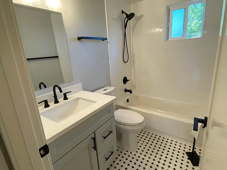 999 Blazingwood Dr — Photo 13