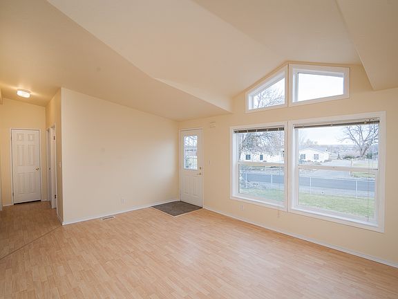 5th image of 1331 Broadview Dr