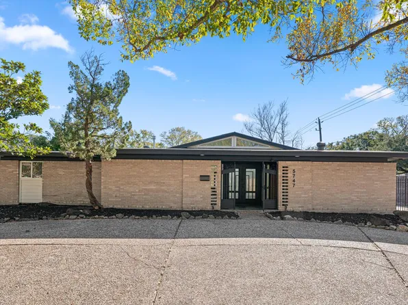 5747 Jackwood St, Houston, TX 77096