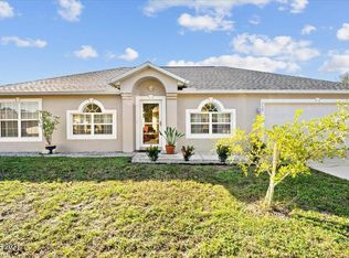 532 Haleybury St SW, Palm Bay, FL 32908