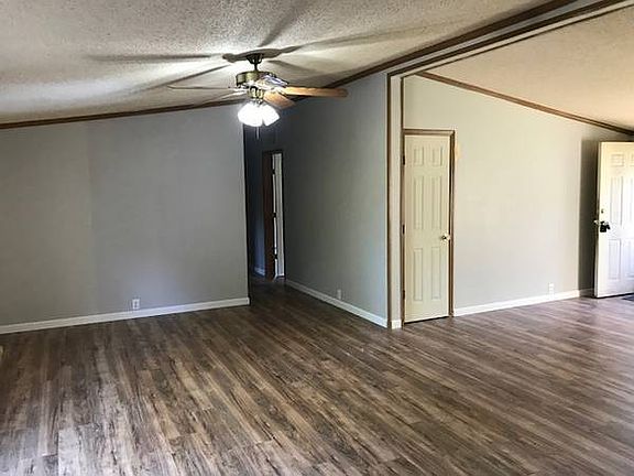4th image of 96 Northside Dr W