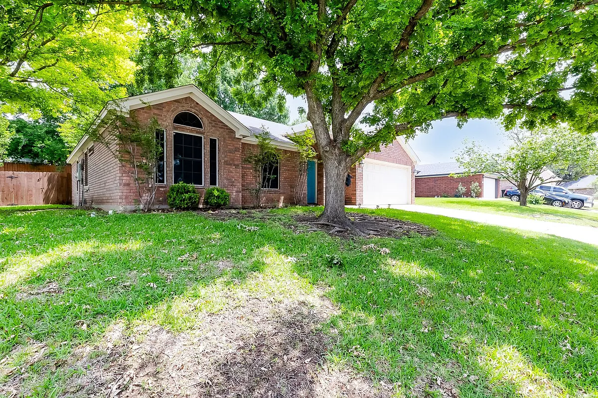 Building Photo - 5316 Trail Dr