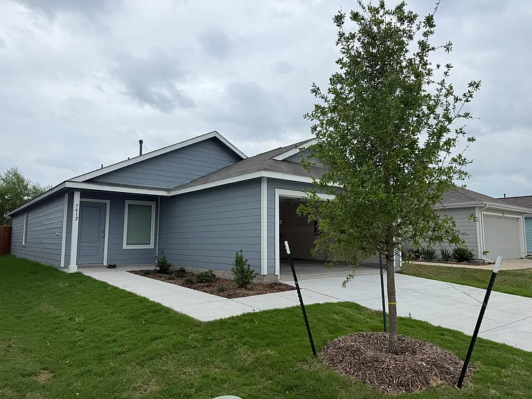 7412 Woodpecker Dr — Photo 2