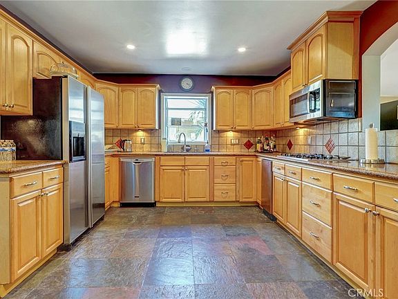 5th image of 2800 Jolley Dr