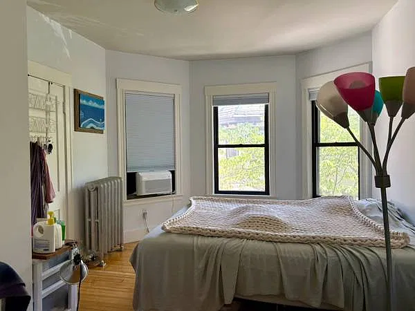 2 bed, 859 sqft, $3,650 — Photo 2