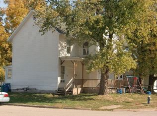 1713 Earl Avenue - A, Muscatine, IA 52761