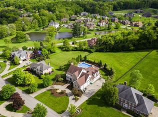 205 Lakevue Dr, Cranberry Township, PA 16066