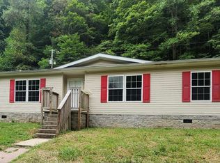 273 White Squirrel Ln, Bear Branch, KY 41714