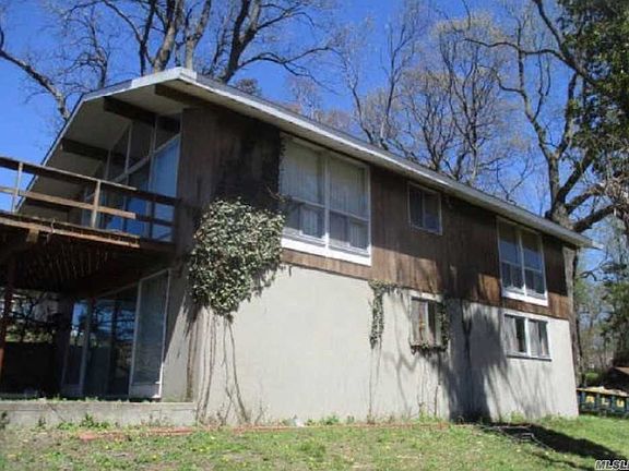 2nd image of 30 Essex Dr