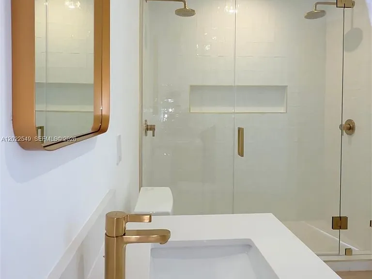 90 NE 32nd St #201 — Photo 7