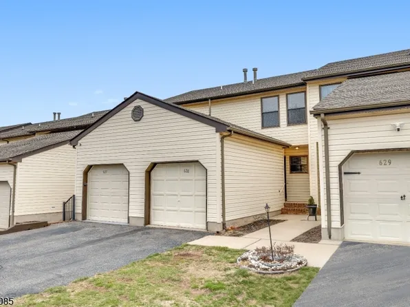 628 Almond Ct, Raritan Twp., NJ 08822