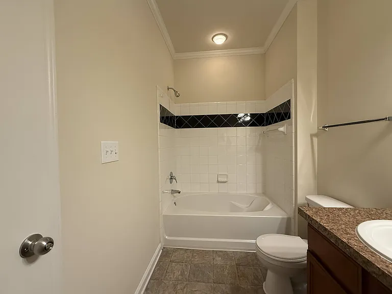 Wesley Kensington Apartments at Stonecrest — Photo 104