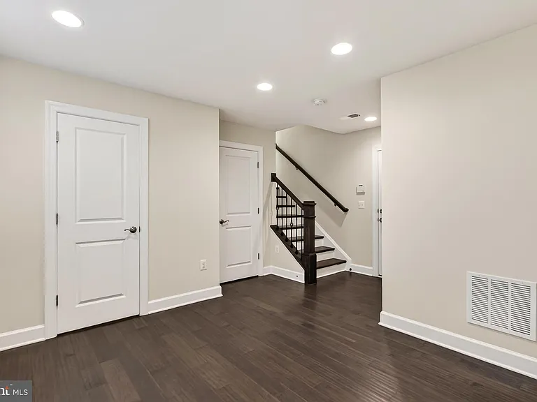 3698 Ambrose Hills Rd — Photo 9