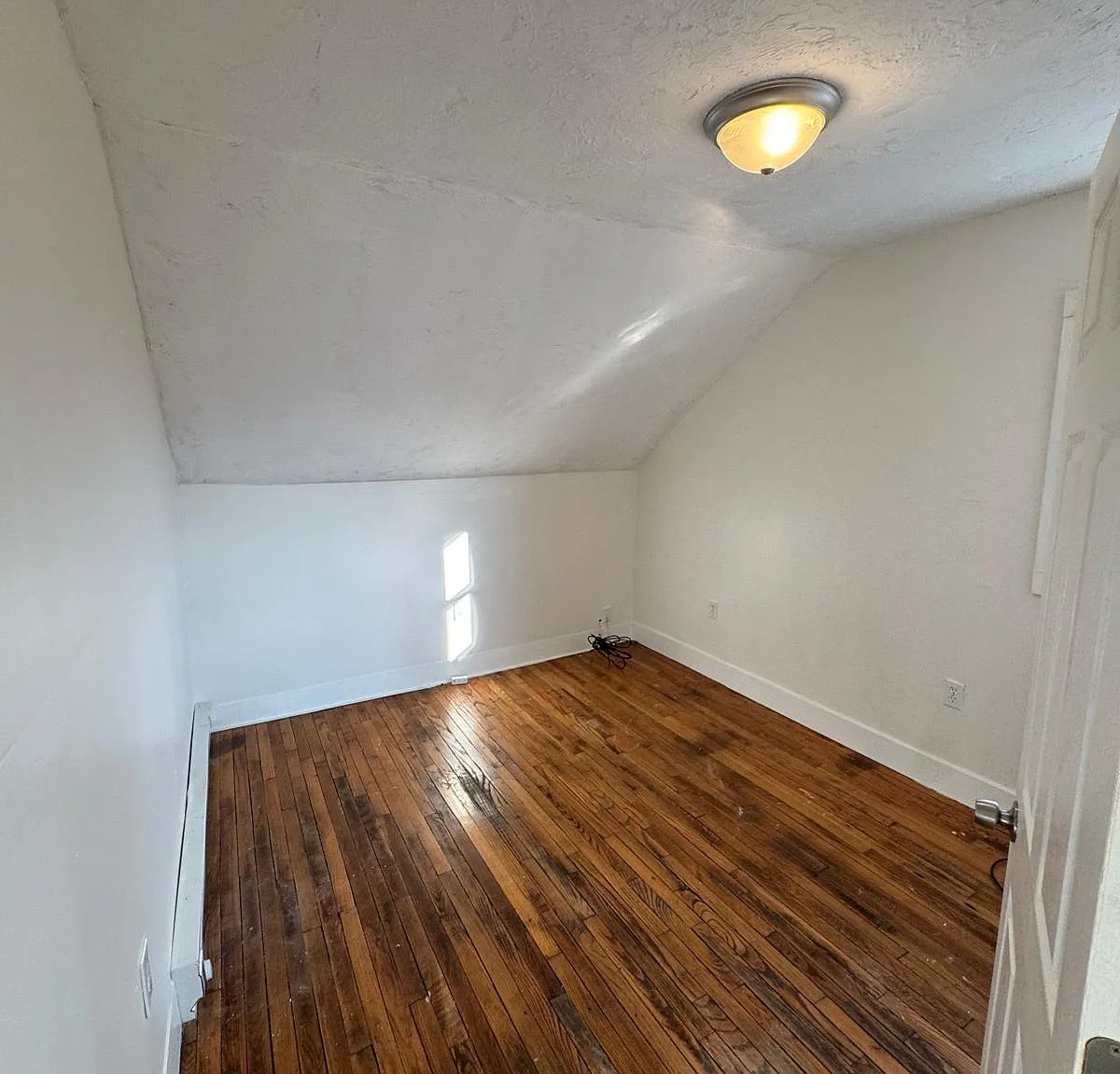 1 bed, 600 sqft, $1,300 — Photo 2