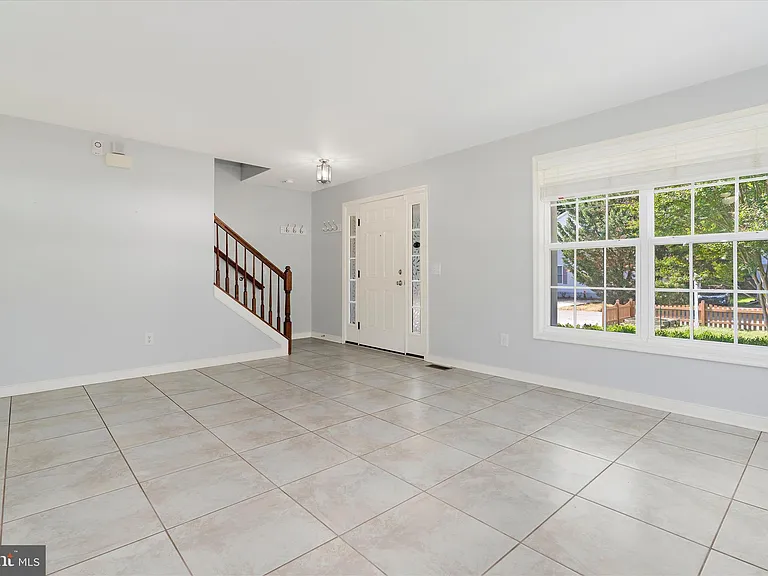 132 Pineview Ave #B — Photo 9