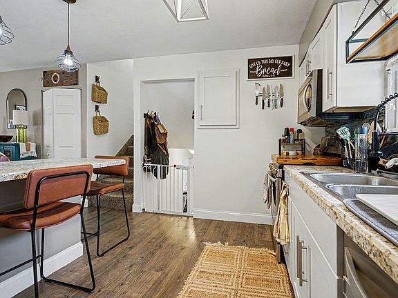 2nd image of 2035 Carrbridge Ct