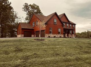 8843 Valley West Dr, Breinigsville, PA 18031