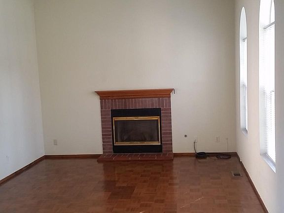 4th image of 1624 Park Ave