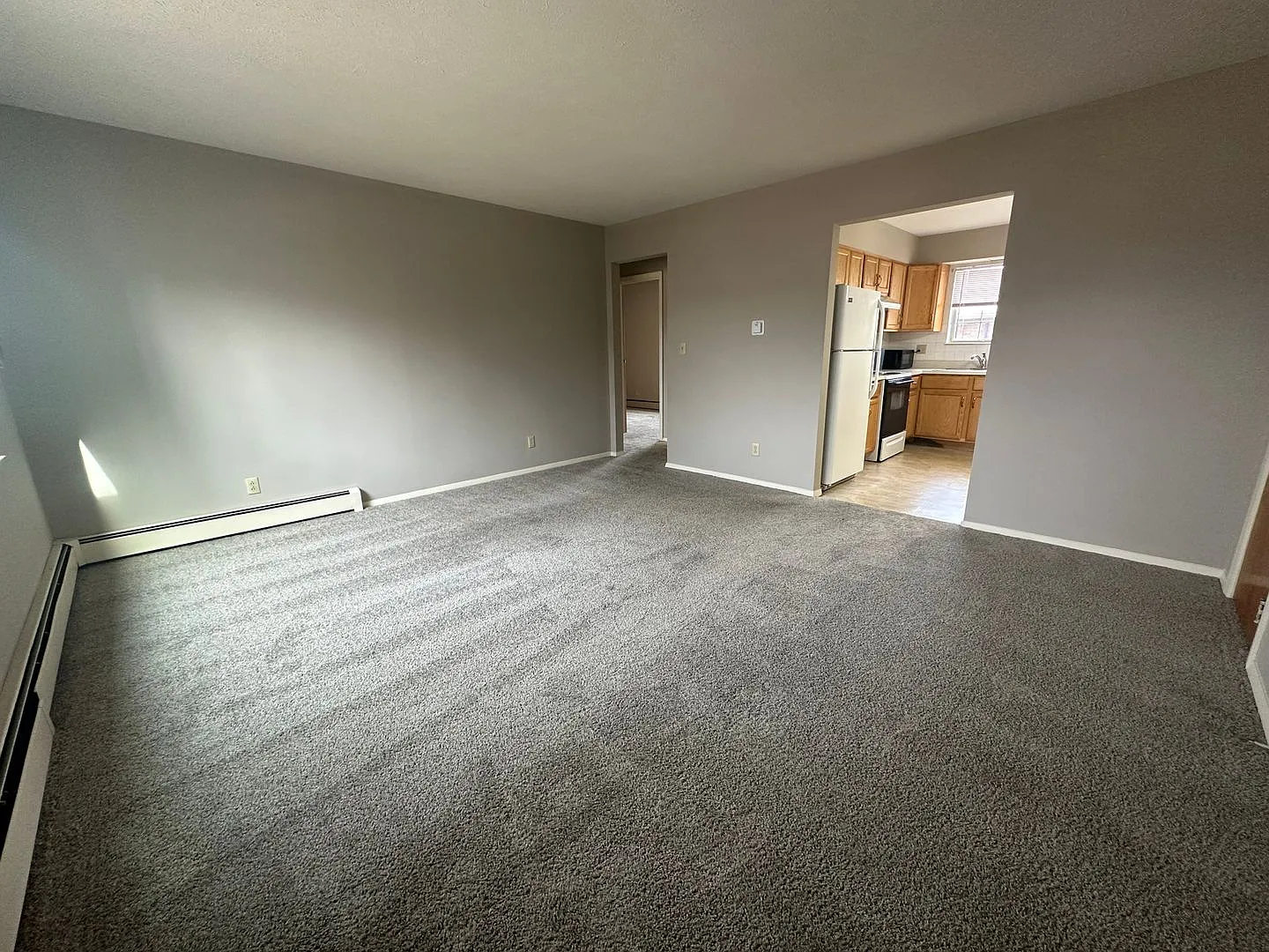 1115 Kern — Photo 2