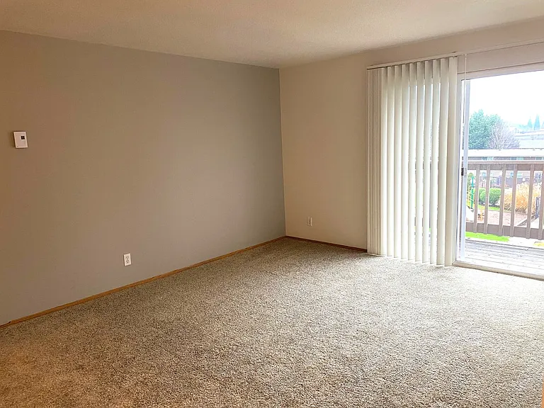 The Heights Apartments — Photo 4