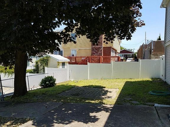 4th image of 244 Lincoln St